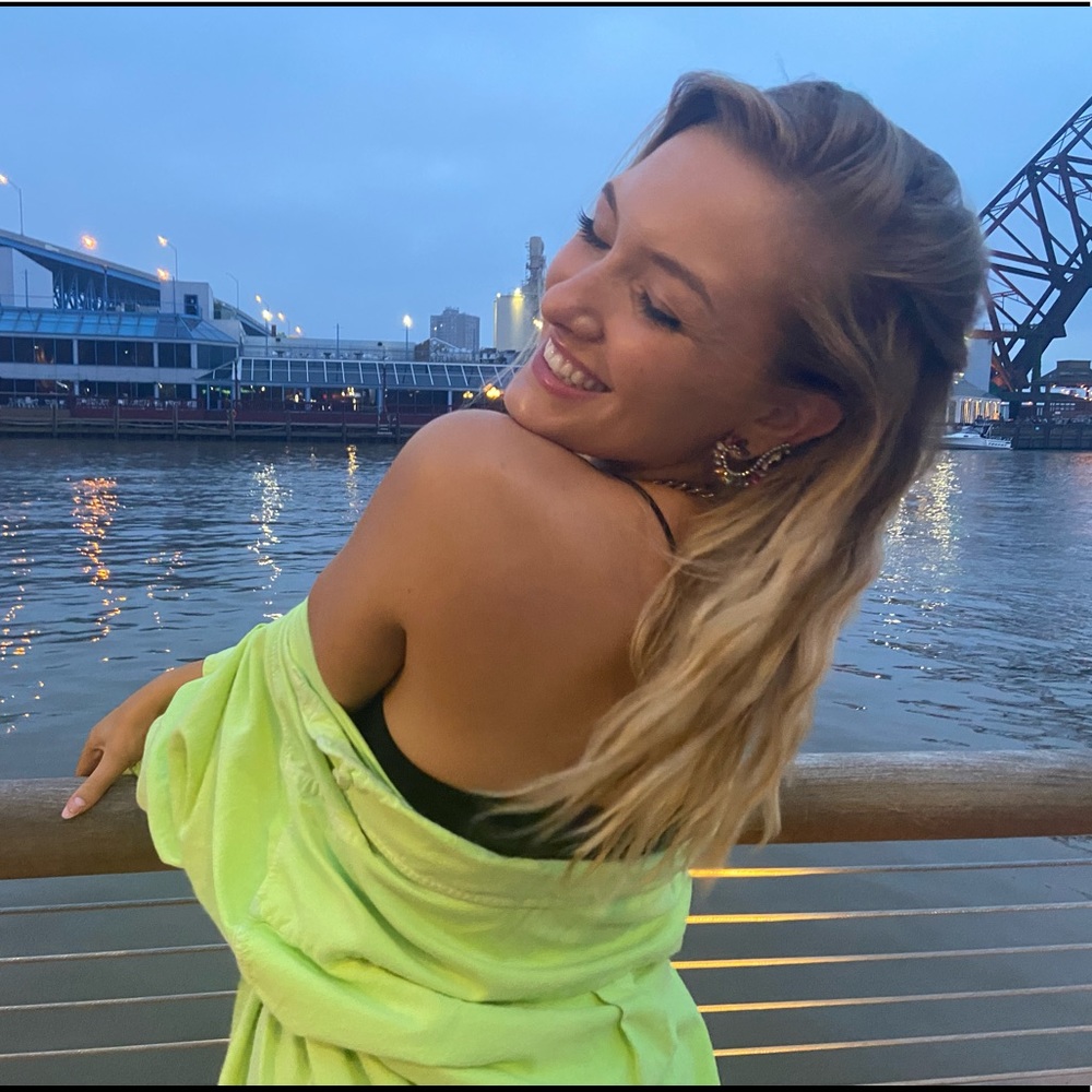 Meet your Posher, Curran